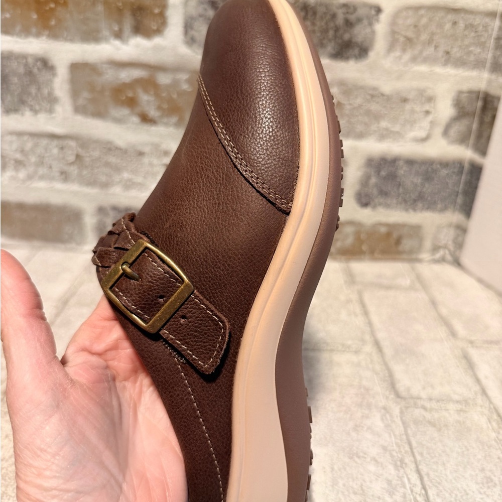 Woman’s Casual Orthofeet comfort Slip-On Clog in Brown with Buckle Sz 7 - Picture 7 of 8